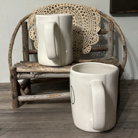 EUC (1 ONE) RAE DUNN WILD CERAMIC MUG - Picture 2 of 7